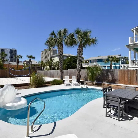 Villa Pearl By The Sea